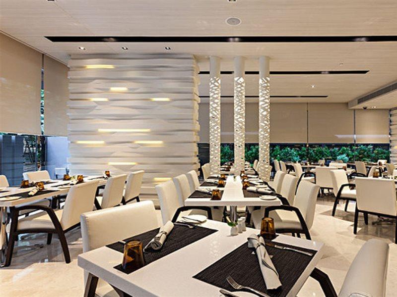 Hyatt Place Sukhumvit 1 מלון 4*
