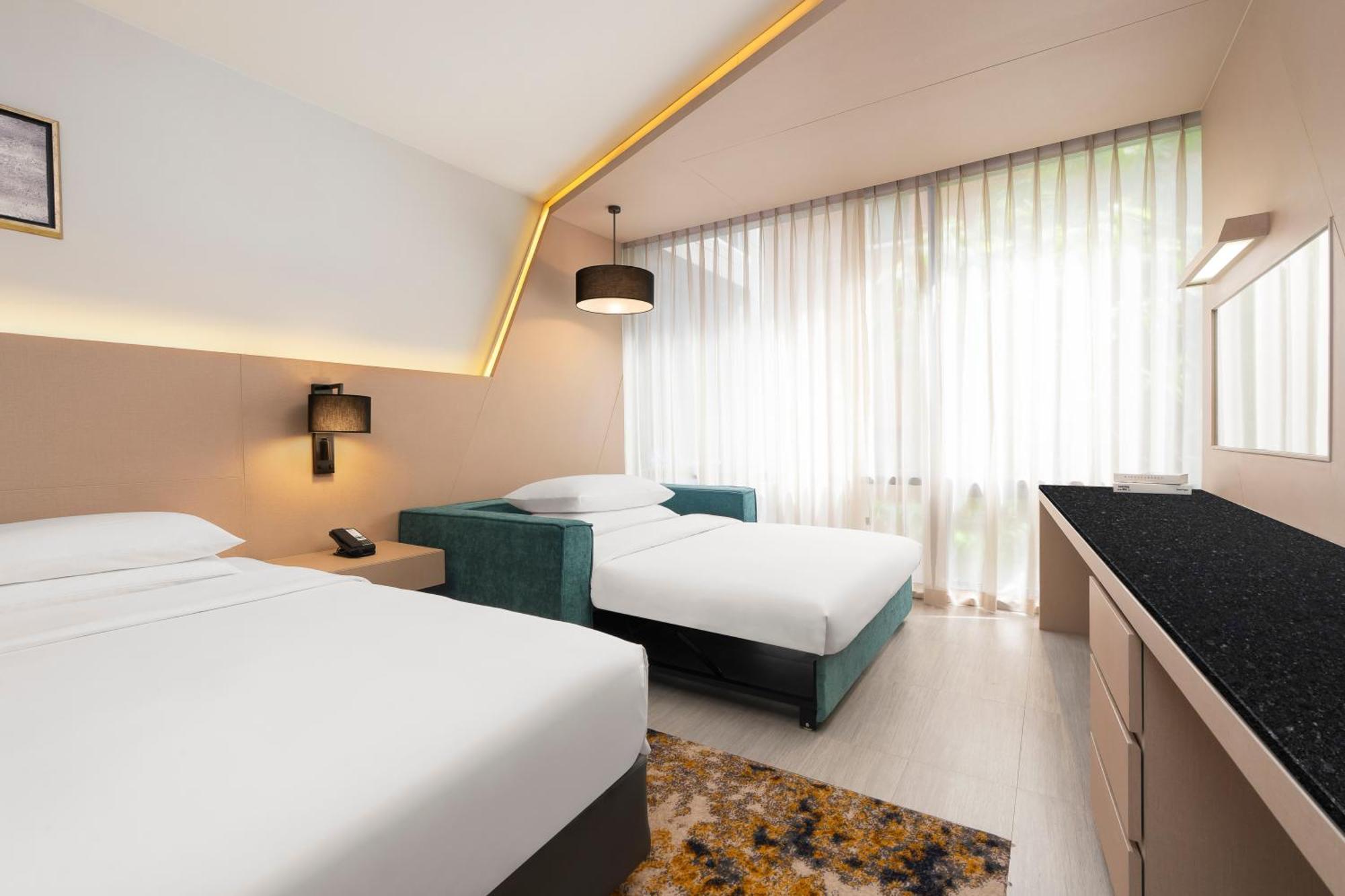 Hyatt Place Sukhumvit 1 4* בנגקוק