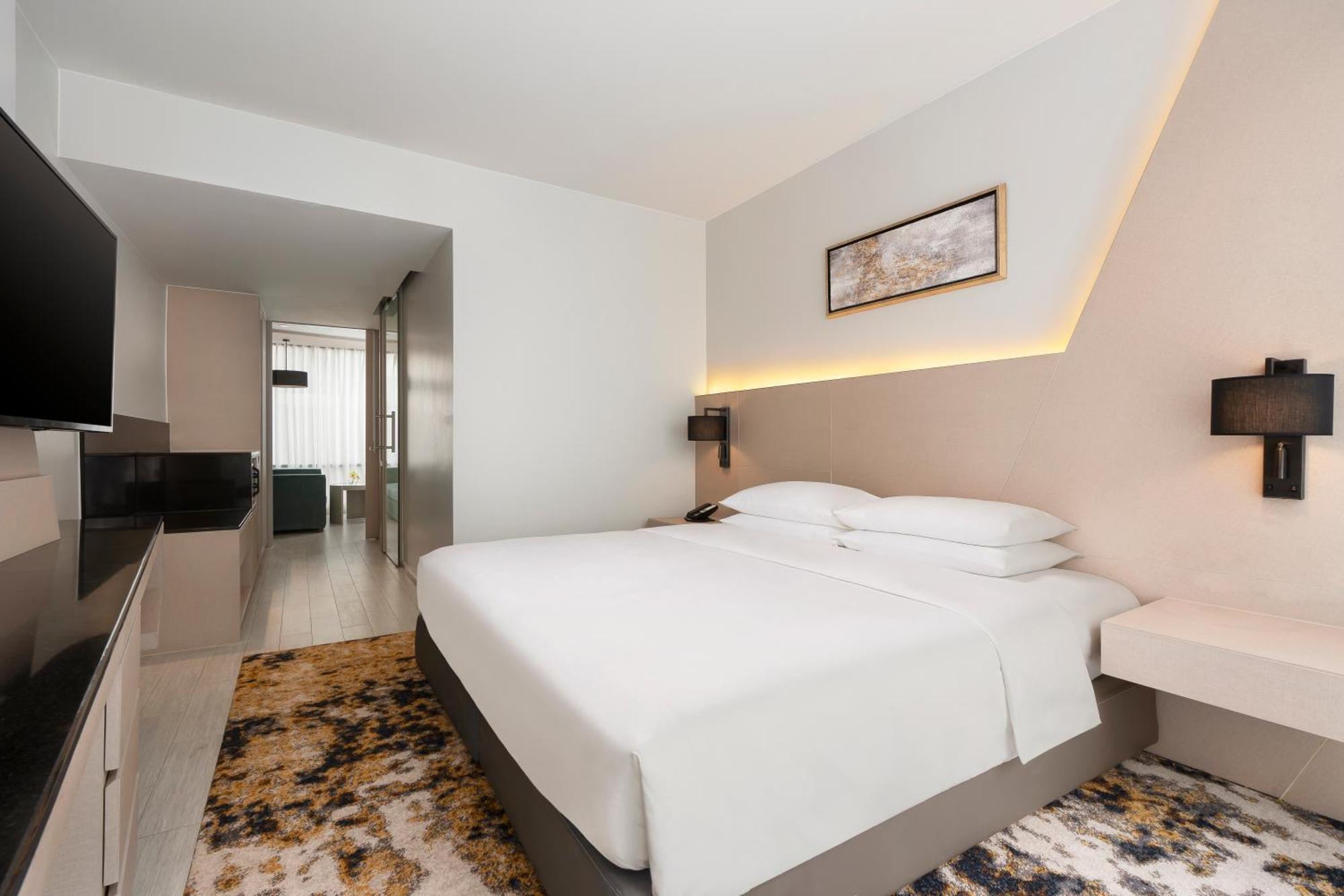 מלון Hyatt Place Sukhumvit 1 4*