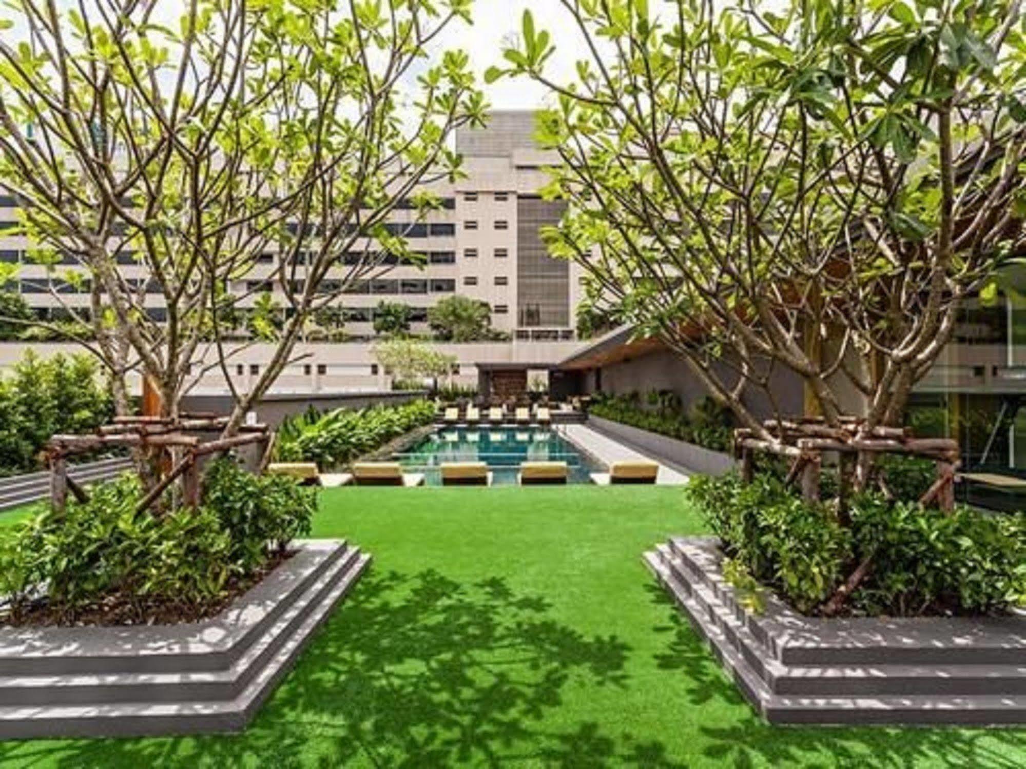Hyatt Place Sukhumvit 1 4* בנגקוק