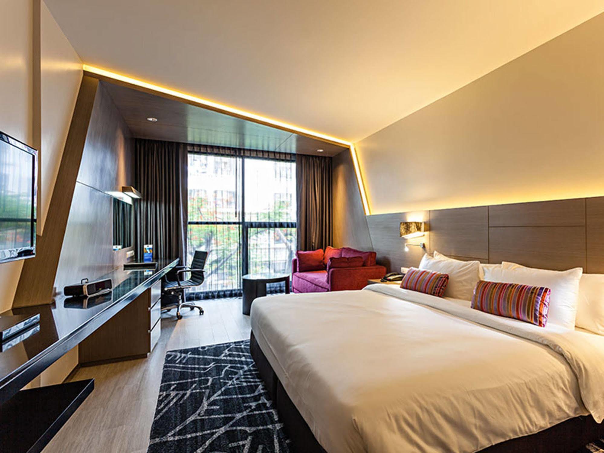 מלון Hyatt Place Sukhumvit 1 4*