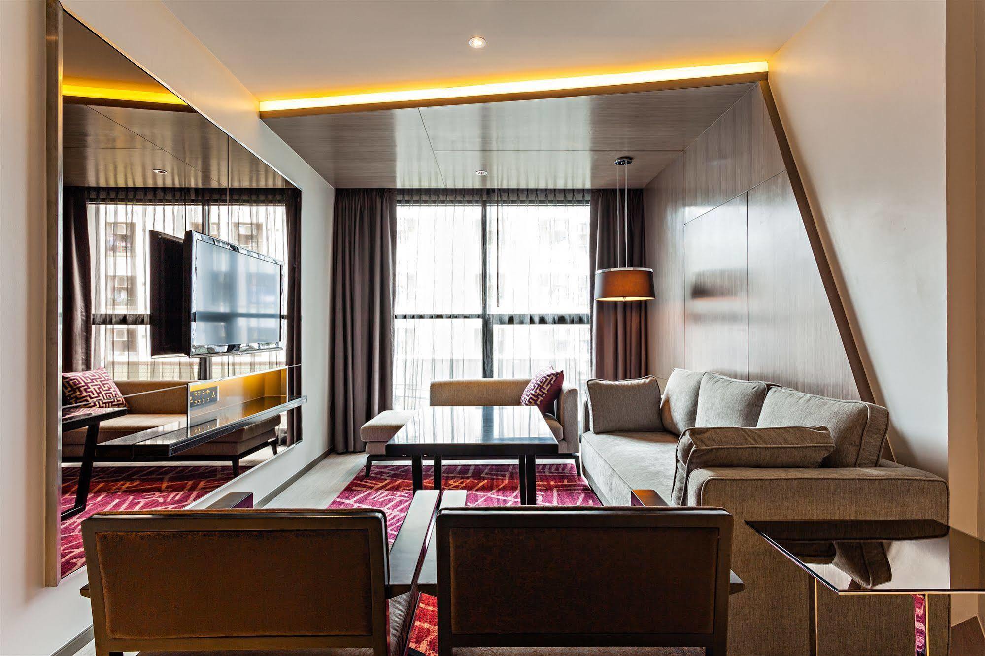 Hyatt Place Sukhumvit 1 בנגקוק